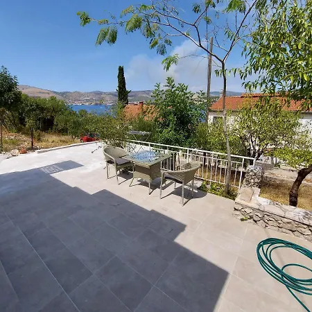 Apartman View